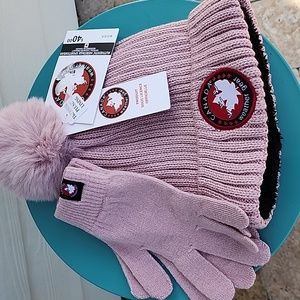 Hat and gloves pink